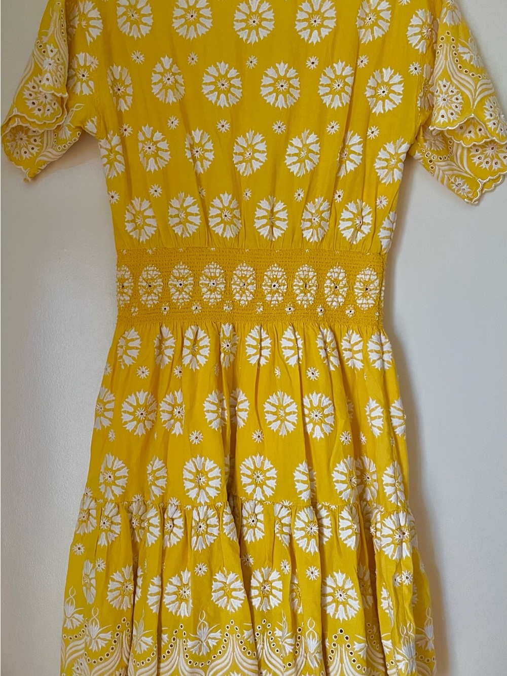 TORY BURCH
Blouson Floral
Cotton Dress
Short Sleeve
Yellow White
Size 4
New - Picture 10 of 12